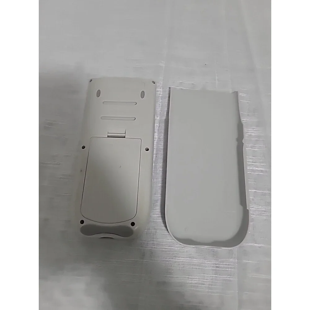 Ti 84 Plus Silver Edition - Picture 2 of 2